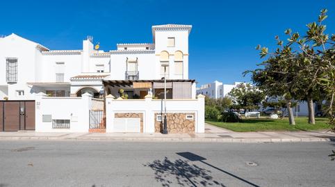 Foto 2 de Casa adosada en venda a Avenida de Los Geraneos, 31, Calahonda - Carchuna, Motril