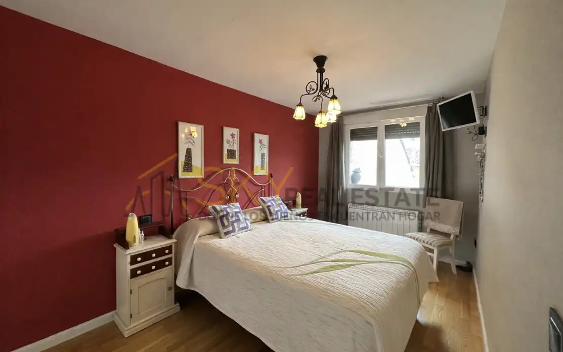 Bedroom of Buildings for sale in Bustarviejo