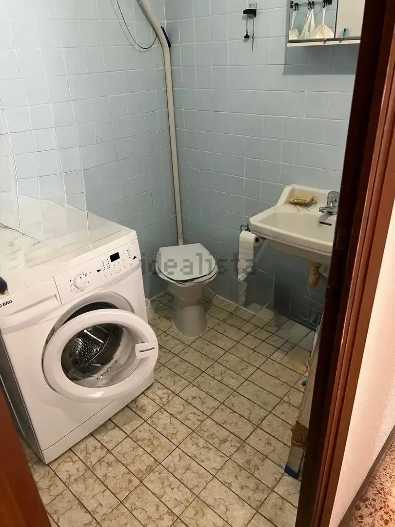 Bathroom of Flat for sale in Alcoy / Alcoi  with Air Conditioner, Heating and Storage room