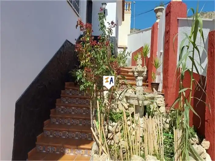Casa o xalet en venda en Loja amb Terrassa, Traster i Piscina