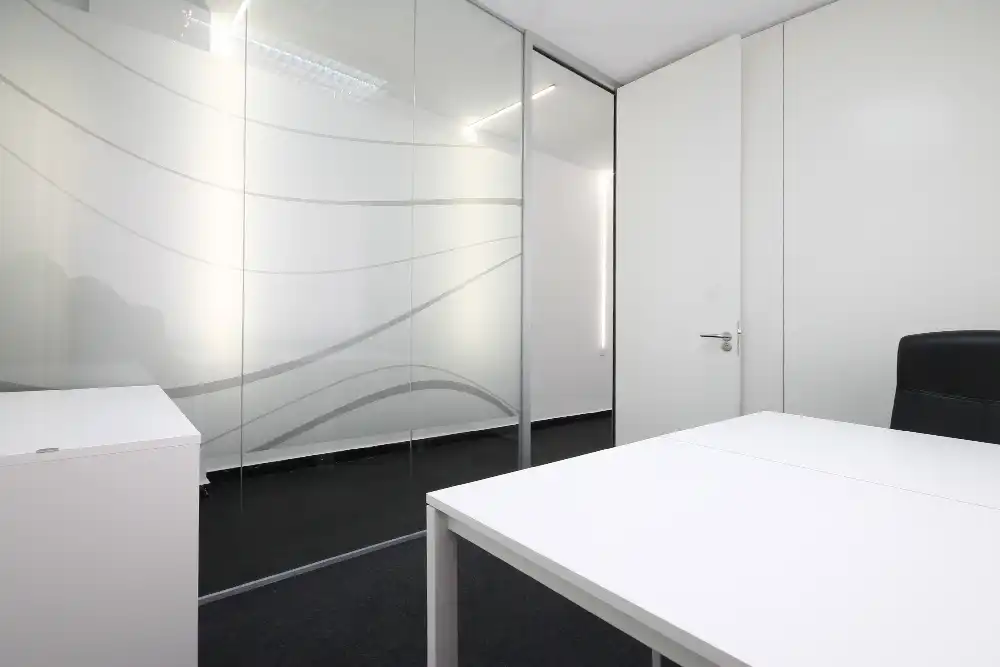Büro zur Miete in Madrid mit Klimaanlage, Heizung und Möbliert