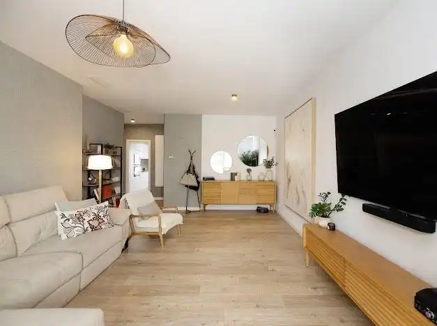 Sala d'estar de Planta baixa en venda en Torremolinos amb Aire condicionat, Calefacció i Jardí privat