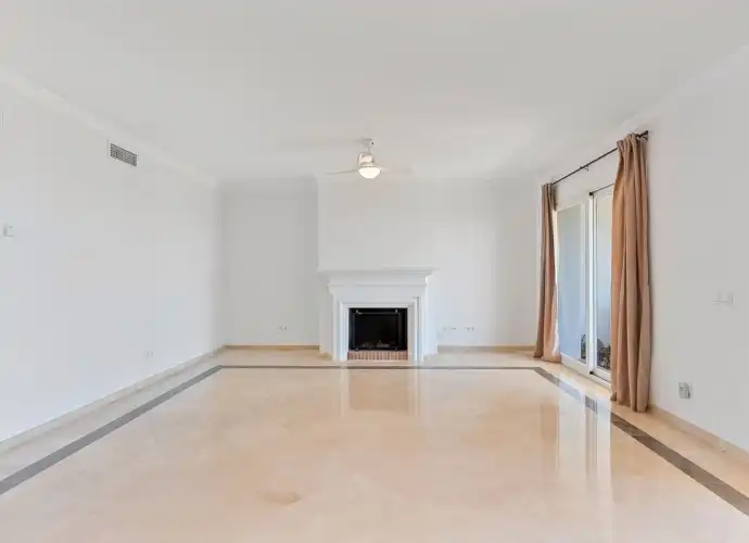 Adosado con jardín en venta en Avenida de las Golondrinas 1, imagen 4