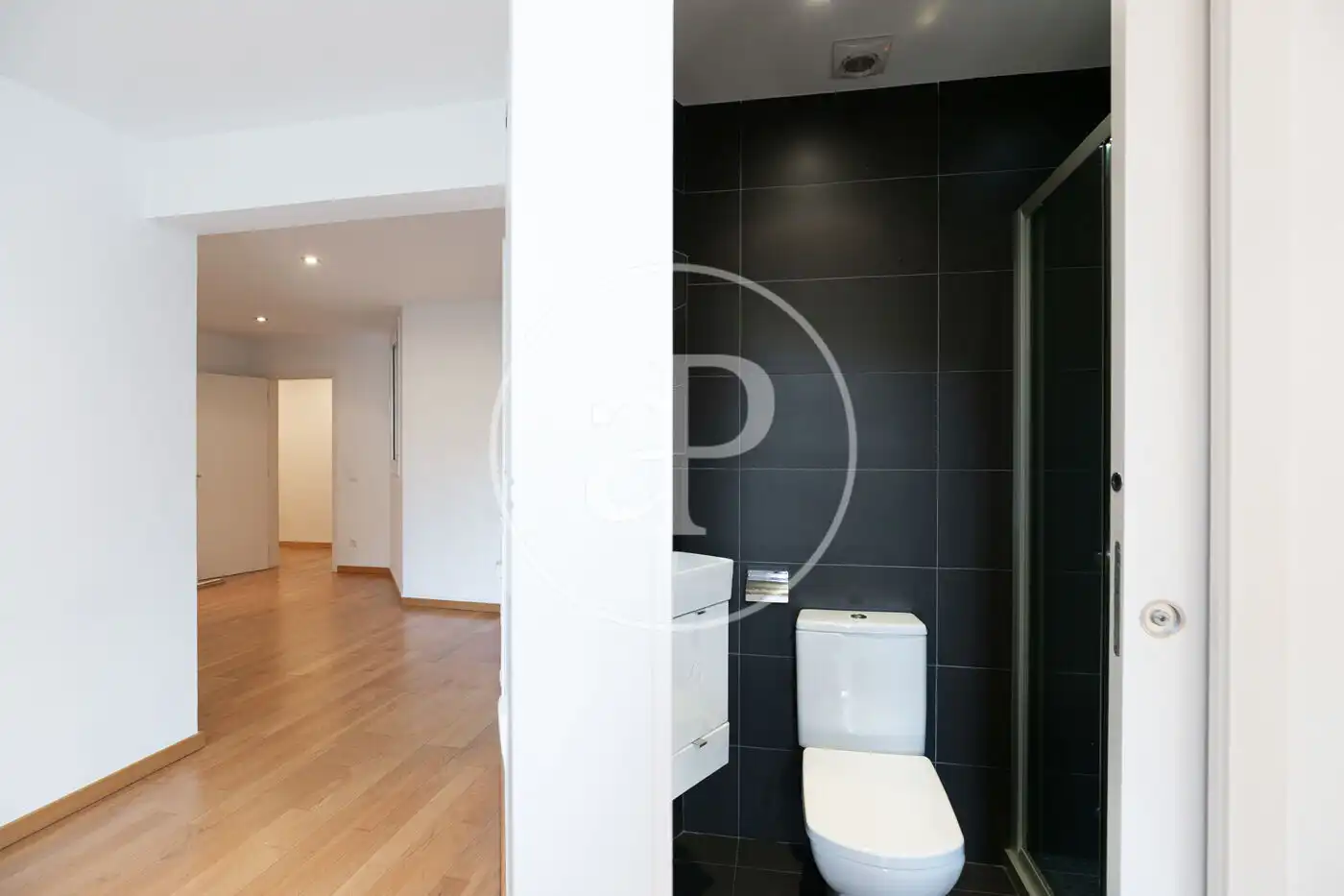 Piso en venta en Barcelona con Aire acondicionado, Calefacción y Balcón