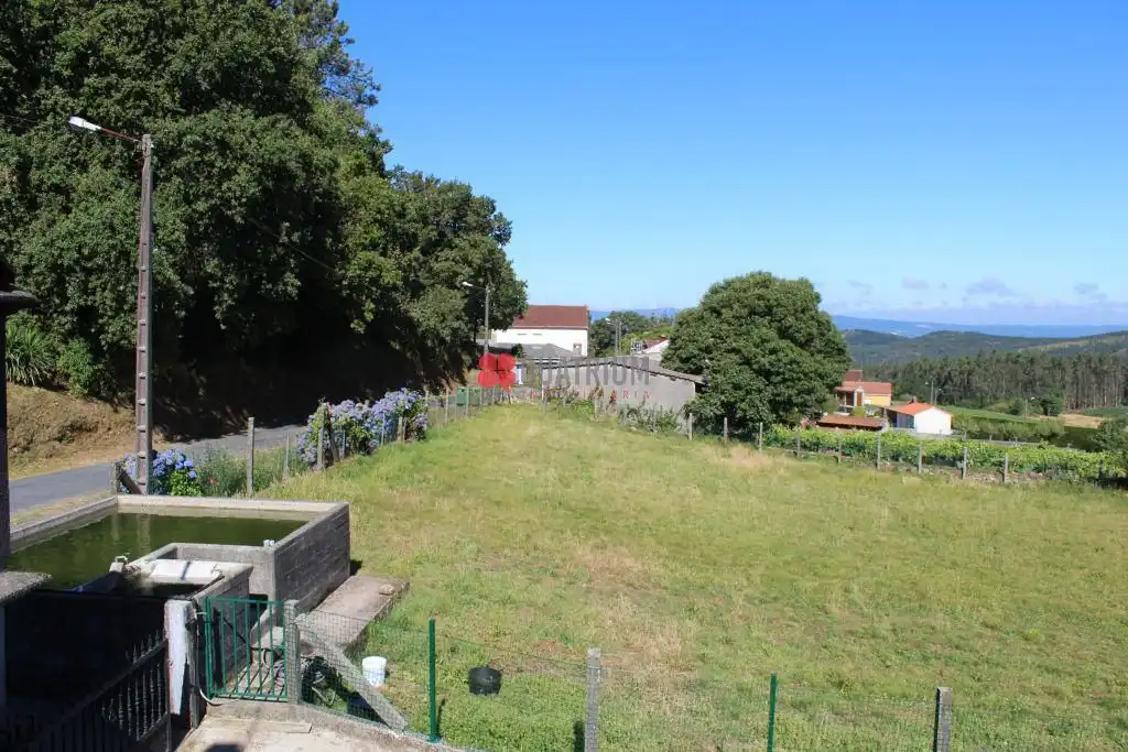 Haus oder Chalet zum Verkauf in A Estrada  mit Heizung, Privatgarten und Abstellraum