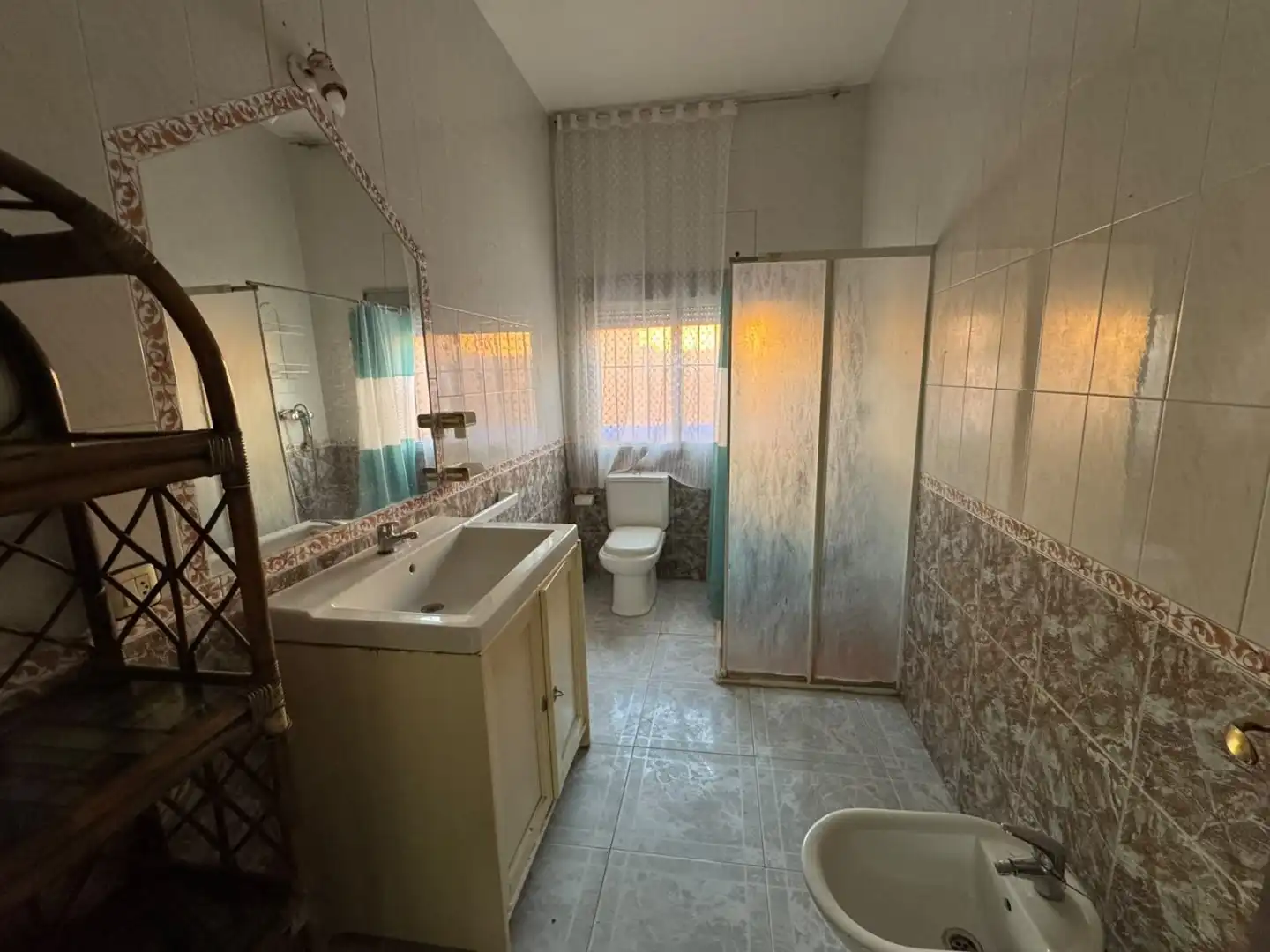 Baño de Finca rústica en venta en Pilas
