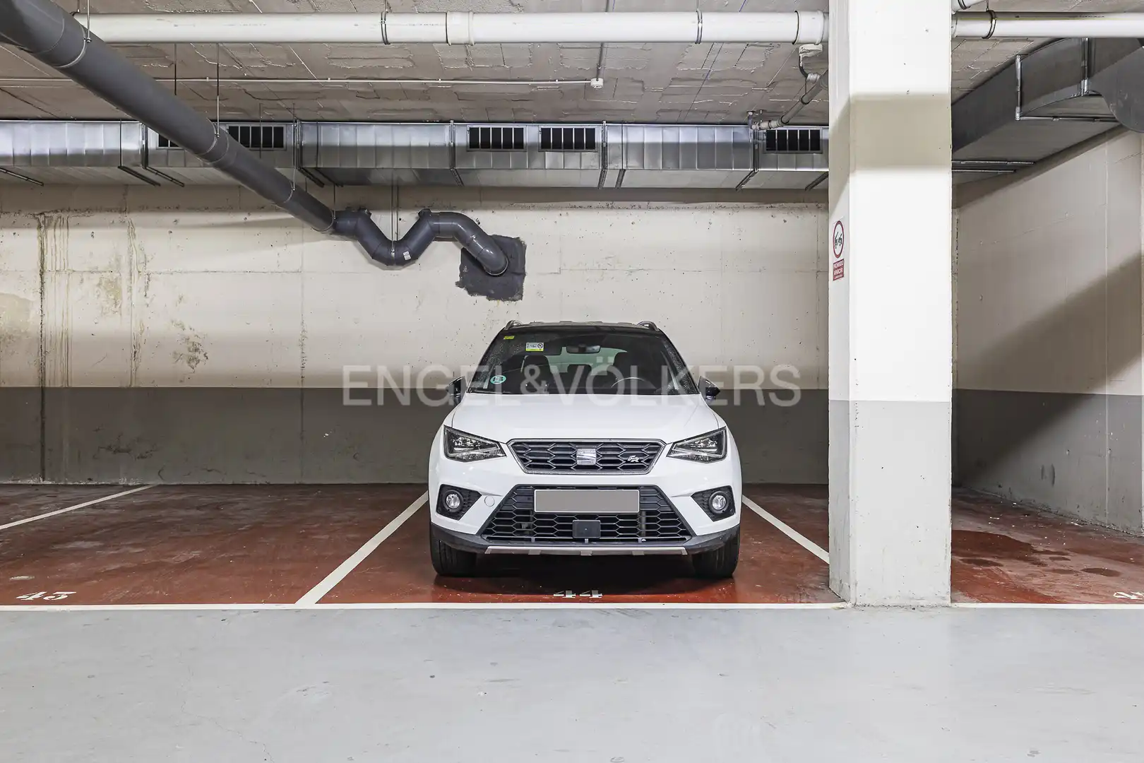 Parking of Flat for sale in El Vendrell  with Air Conditioner, Heating and Private garden