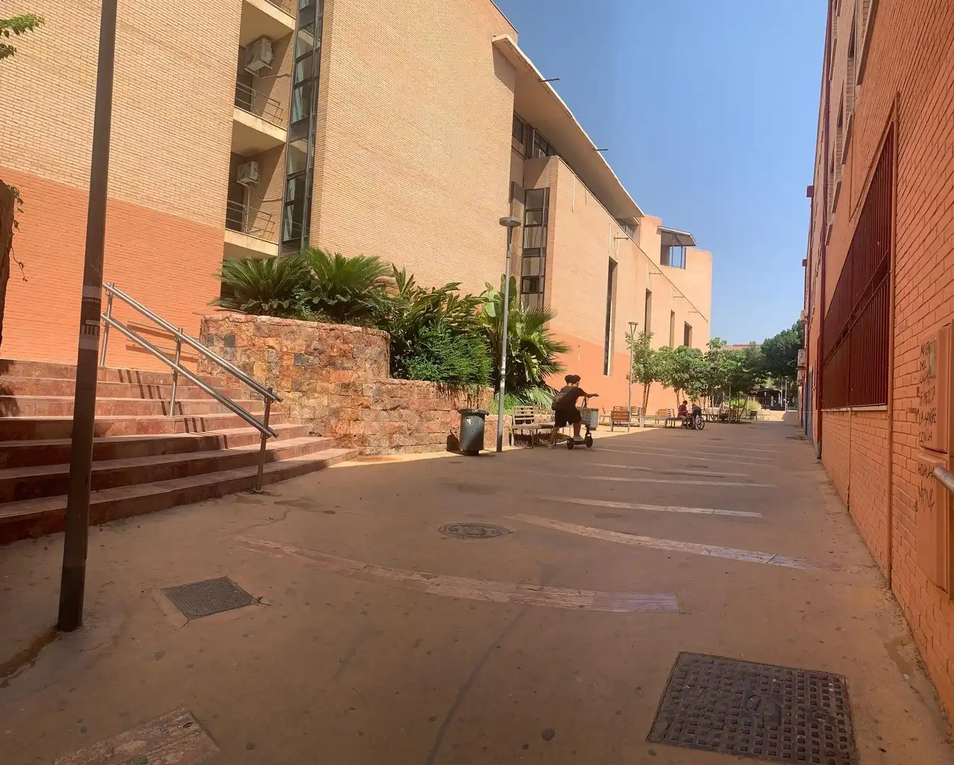 Vista exterior de Pis en venda en Almería amb Aire condicionat