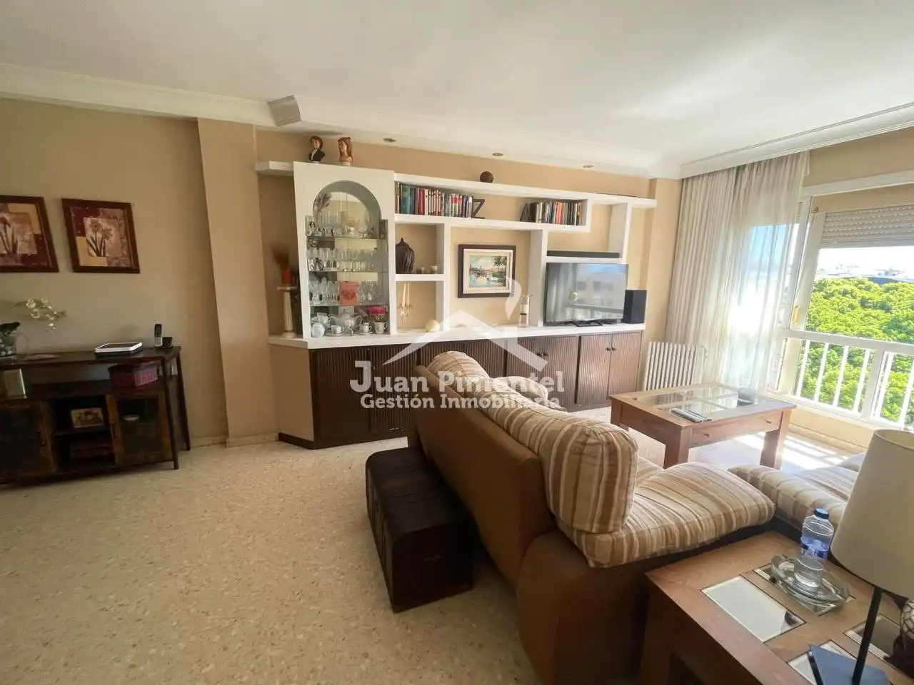 Sala de estar de Piso en venta en Estepona con Trastero, Amueblado y Balcón