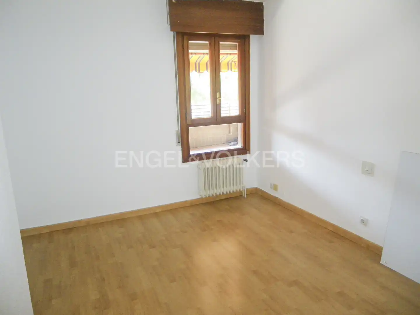 Habitación de Piso de alquiler en Las Rozas de Madrid con Aire acondicionado, Calefacción y Jardín privado