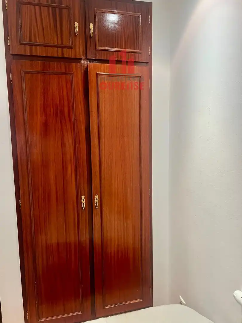 Schlafzimmer von Wohnung zum Verkauf in Ourense Capital 