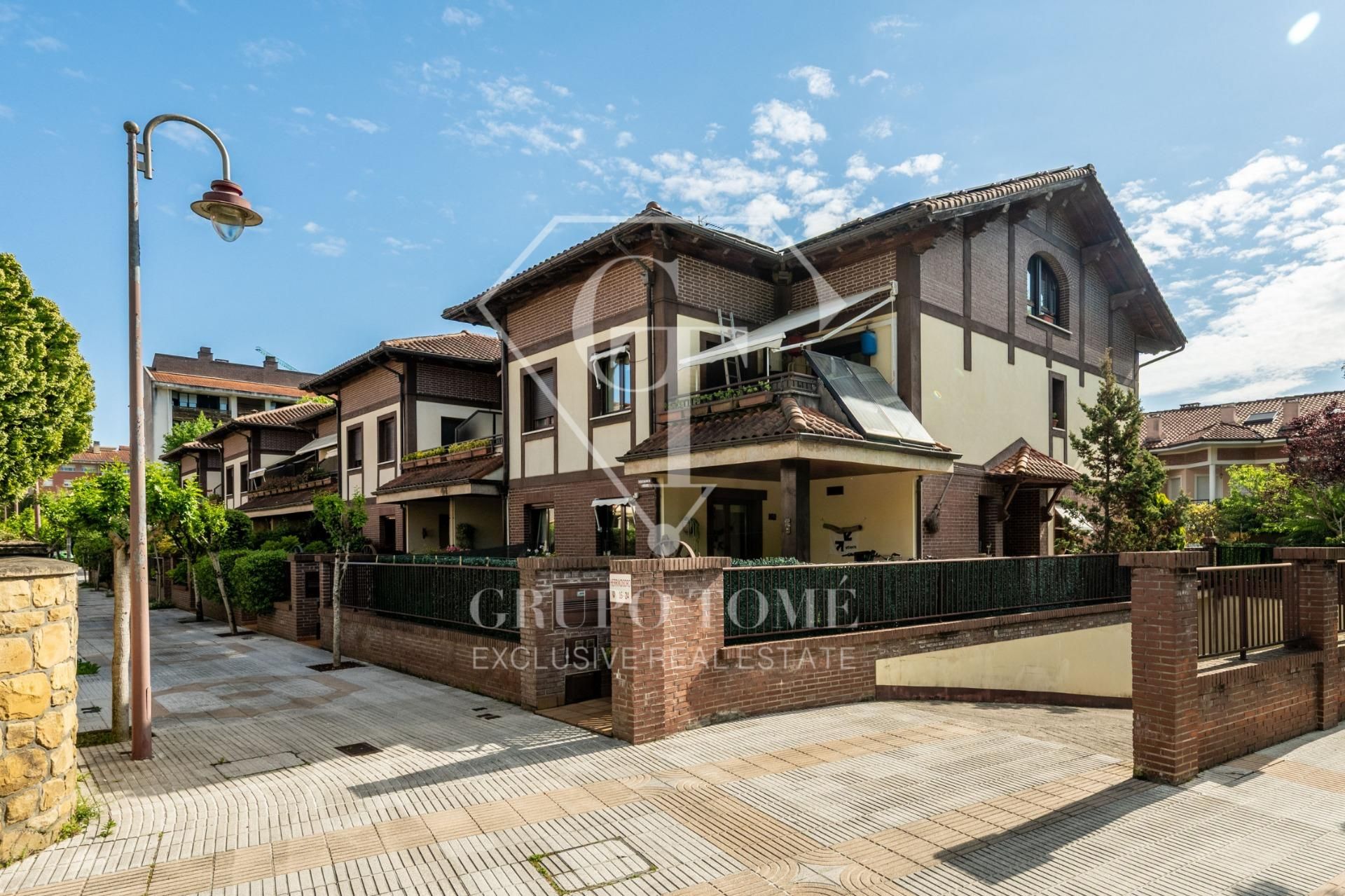 Exterior view of Single-family semi-detached for sale in Zarautz  with Heating, Private garden and Parquet flooring