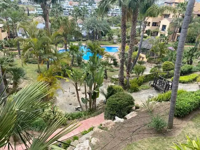 Jardín de Apartamento de alquiler en Estepona con Aire acondicionado, Calefacción y Jardín privado
