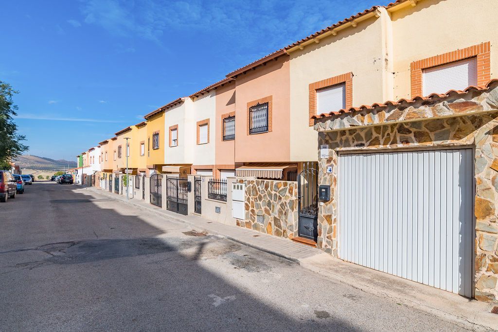 Exterior view of House or chalet for sale in Almonacid de Toledo  with Terrace
