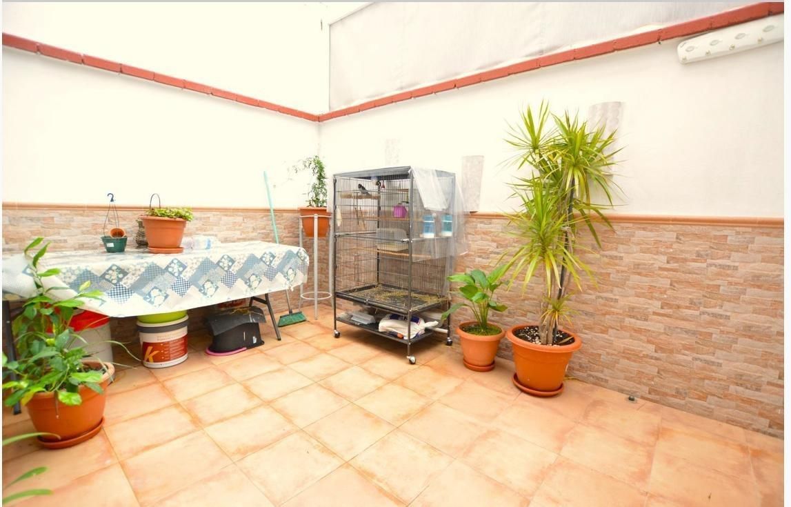Jardí de Casa adosada en venda en Niebla amb Aire condicionat, Terrassa i Traster