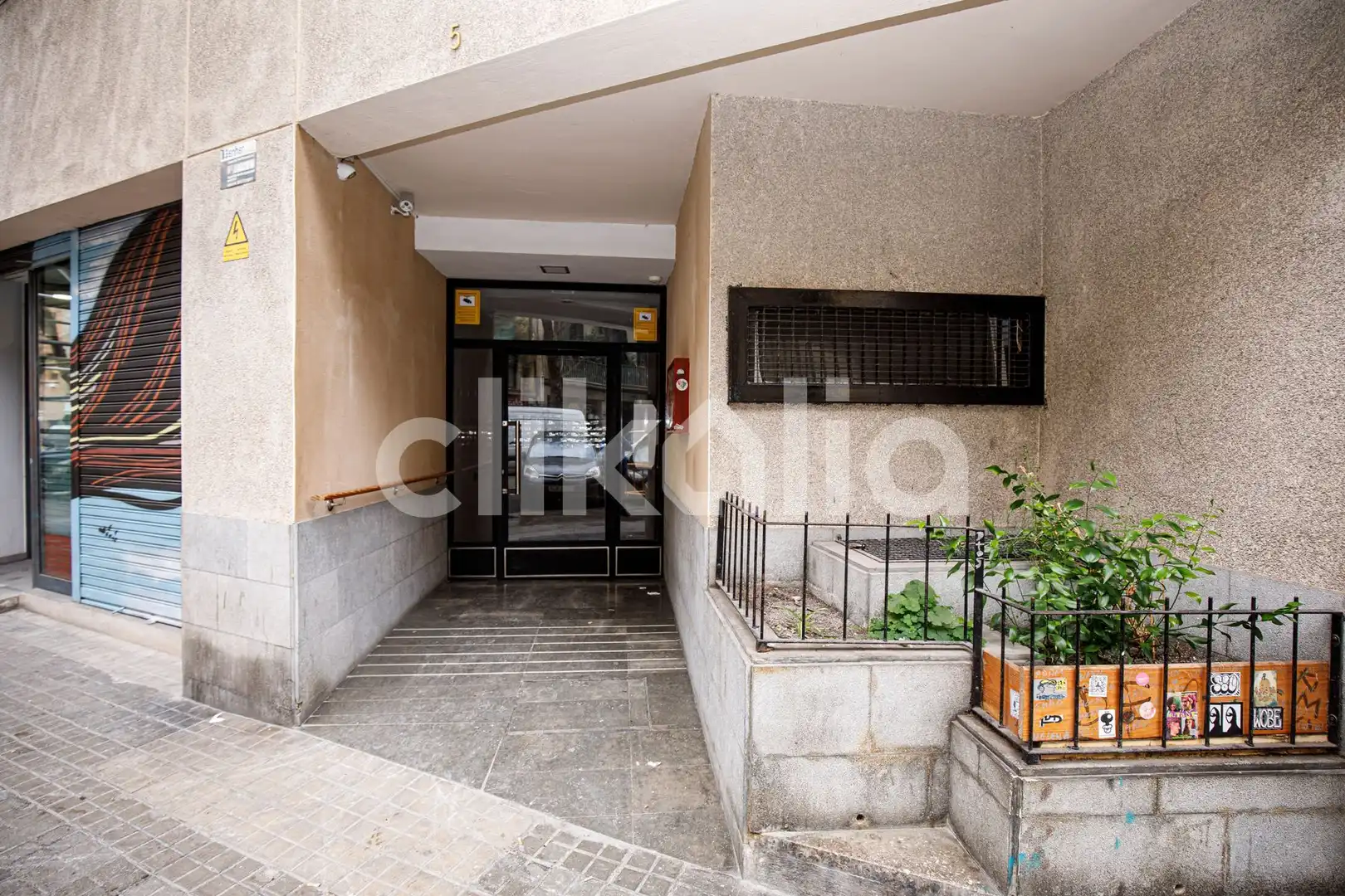 Vista exterior de Piso en venta en Barcelona con Aire acondicionado, Calefacción y Terraza