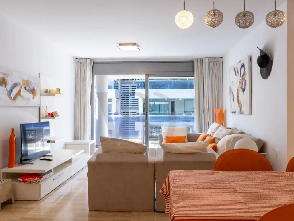 Sala de estar de Apartamento de alquiler en Eivissa con Aire acondicionado, Terraza y Piscina comunitaria