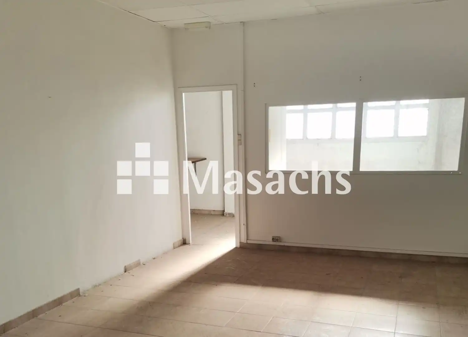 Industrial building to rent in Sud, imagen 10