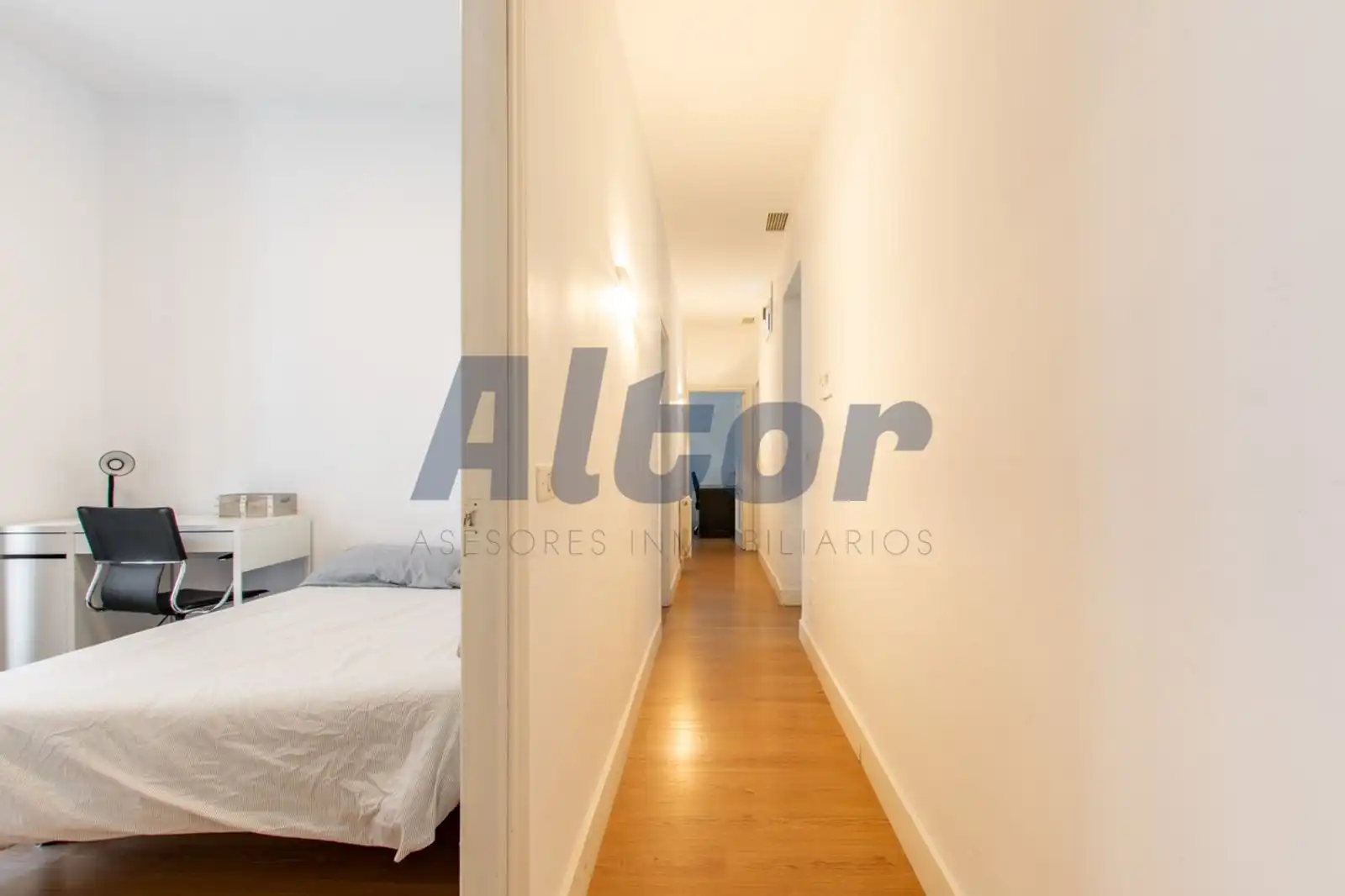 Wohnung zur Miete in DE LA MADERA, Universidad - Malasaña