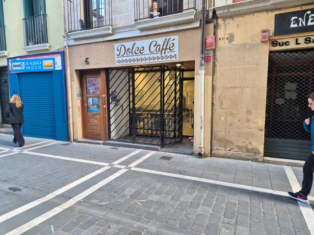 Local comercial en Venta en Calle de Hilarión Eslava, 6 en Casco Antiguo