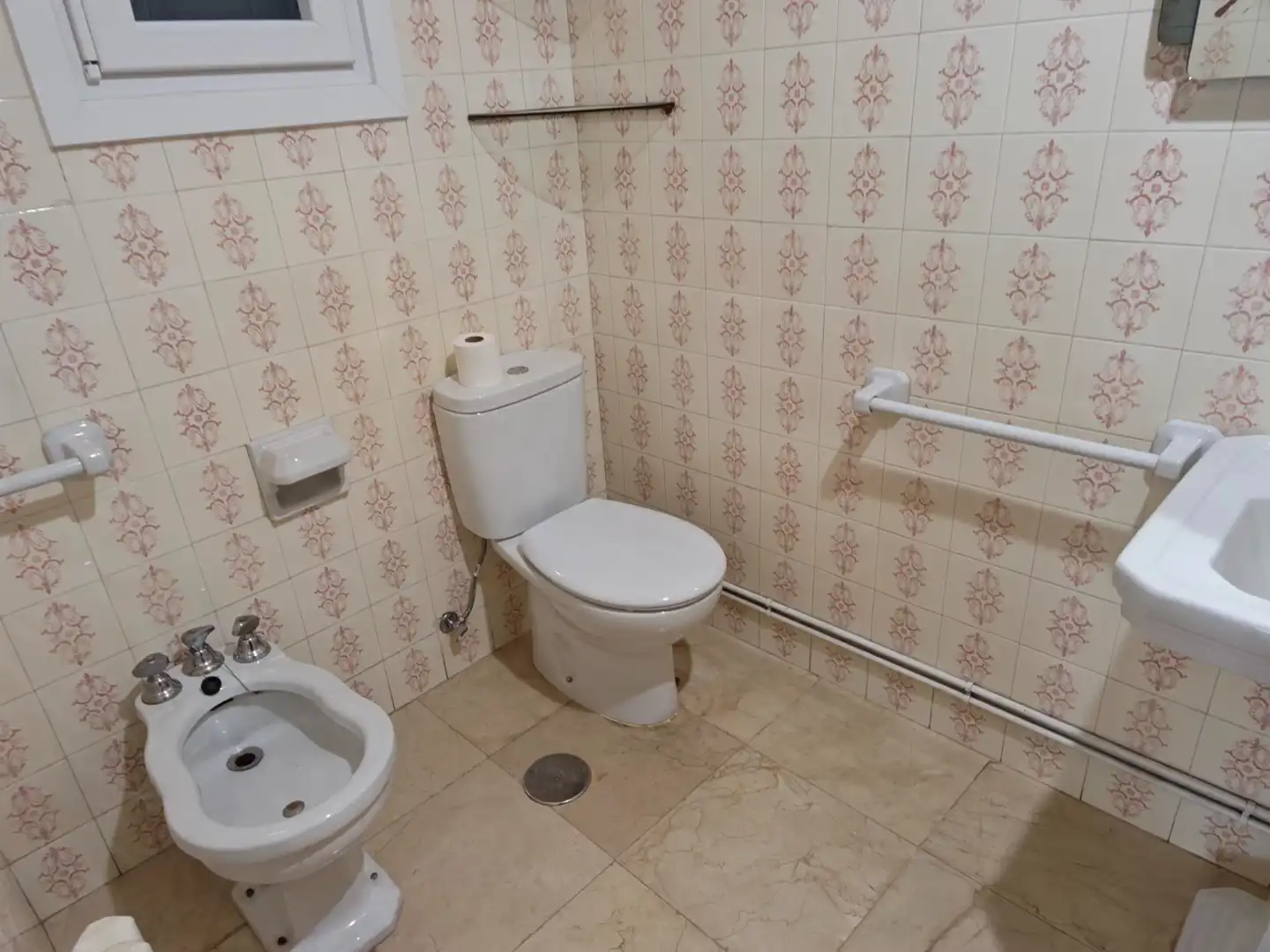 Wohnung zur Miete in Avenida da Coruña, Campus Sur - Santa Marta