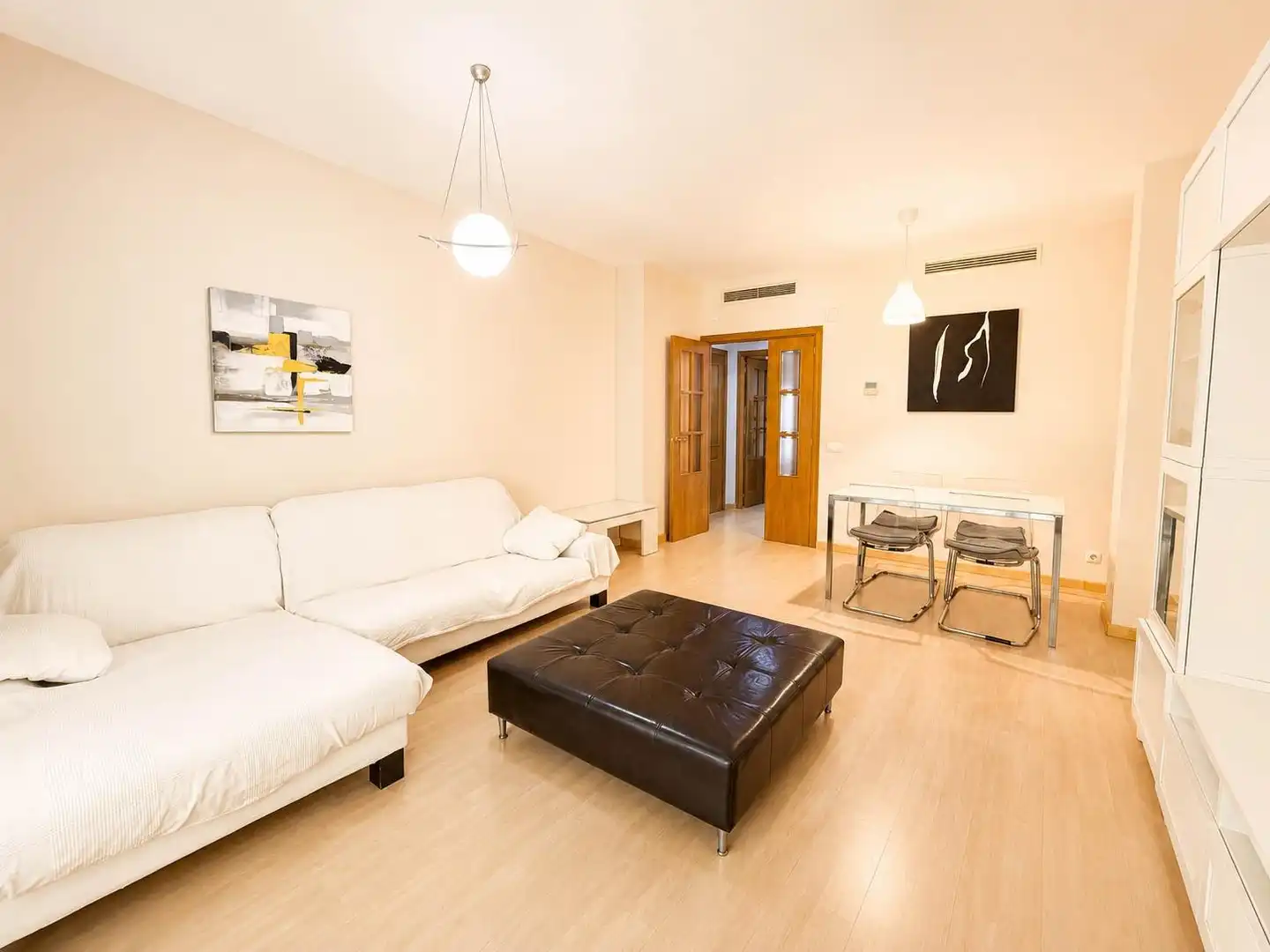 Wohnzimmer von Wohnung zur Miete in Paterna mit Klimaanlage, Heizung und Parkett