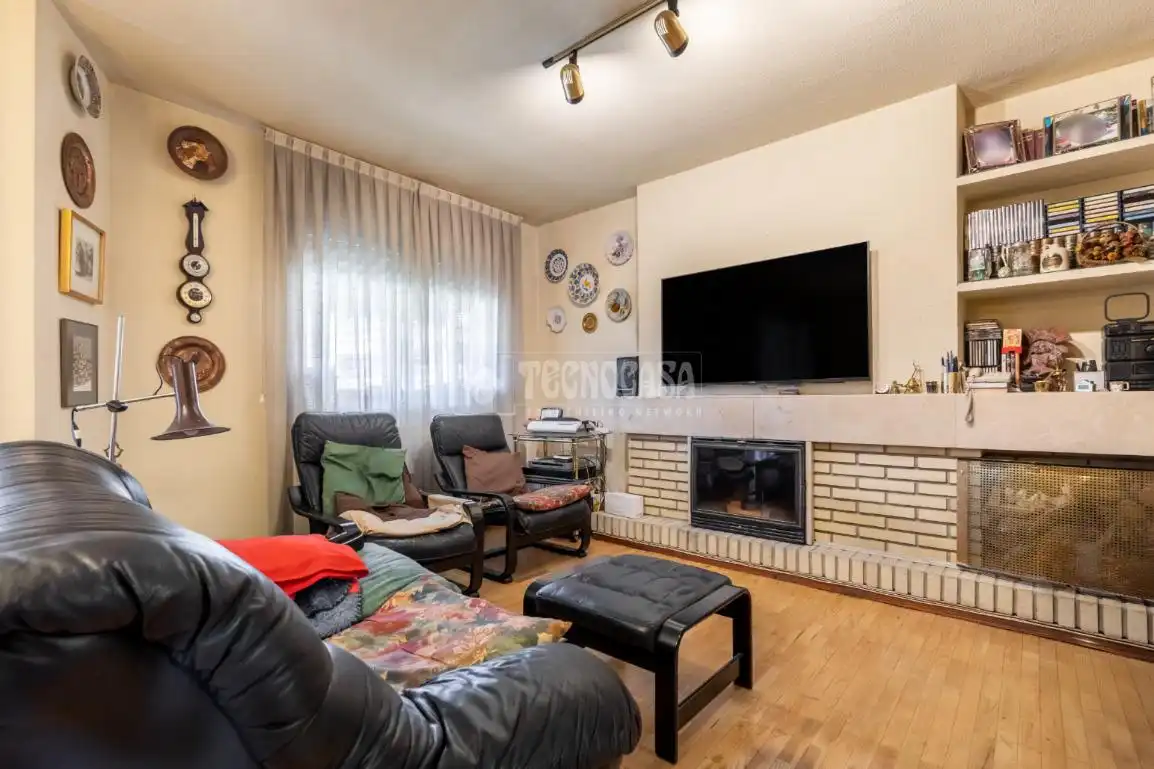 Sala de estar de Piso en venta en Las Rozas de Madrid con Calefacción, Terraza y Trastero