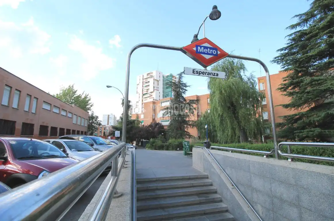 Local comercial en venda a C. Carril del Conde, imagen 7