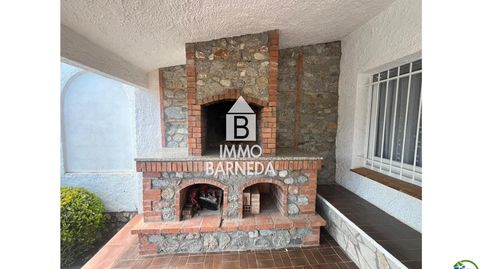 Foto 5 de Casa o chalet en venta en Peni, 115, Peni, Empuriabrava