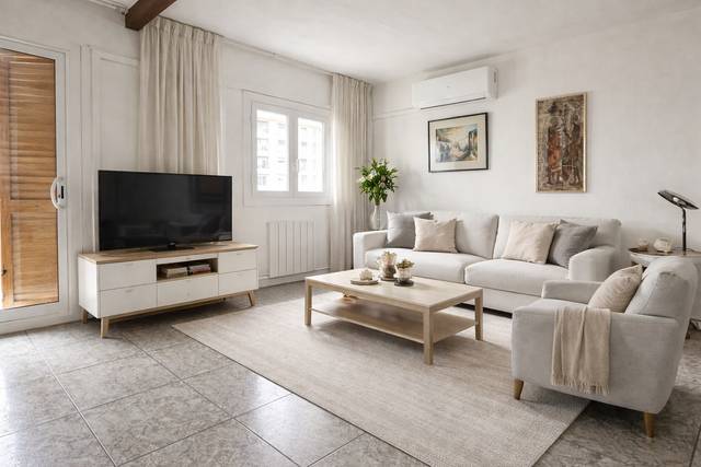 Piso en Venta en Passeig de Valldaura en La Guineueta