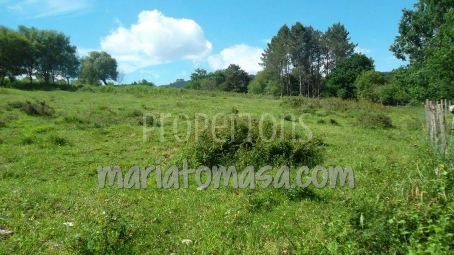 Lands and plots for sale in Laukiz
