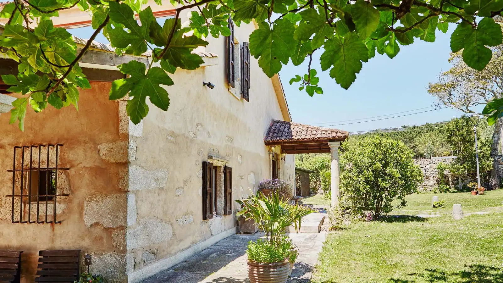 Vista exterior de Casa o chalet en venta en Ribeira con Jardín privado, Parquet y Trastero
