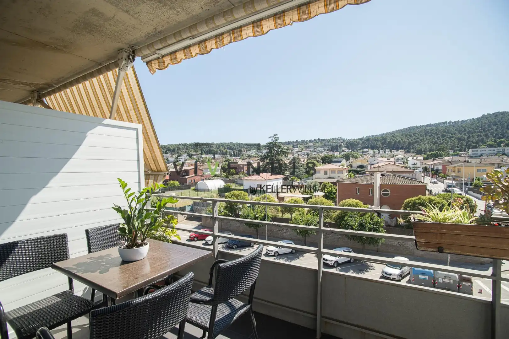 Terrassa de Pis en venda en Sant Andreu de la Barca amb Calefacció, Balcó i Piscina comunitària