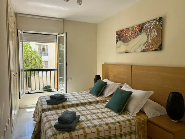 Bedroom of Flat for rent in Marbella  with Air Conditioner, Heating and Terrace