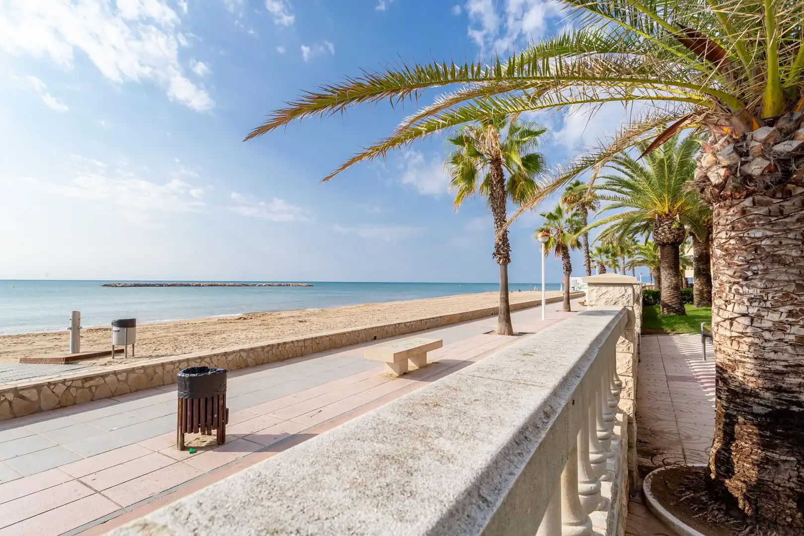 Exterior view of Apartments for sale in Cambrils  with Air Conditioner and Balcony