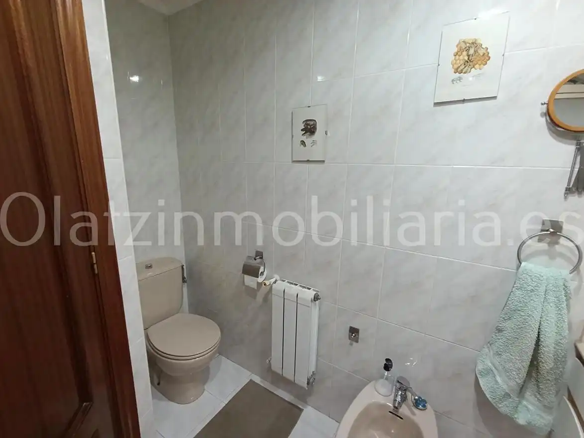 Baño de Piso en venta en Balmaseda con Calefacción, Amueblado y Balcón