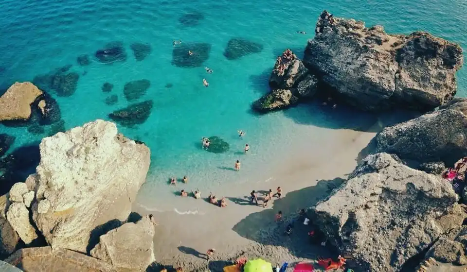 Vista exterior de Casa o xalet en venda en Nerja amb Aire condicionat, Jardí privat i Traster