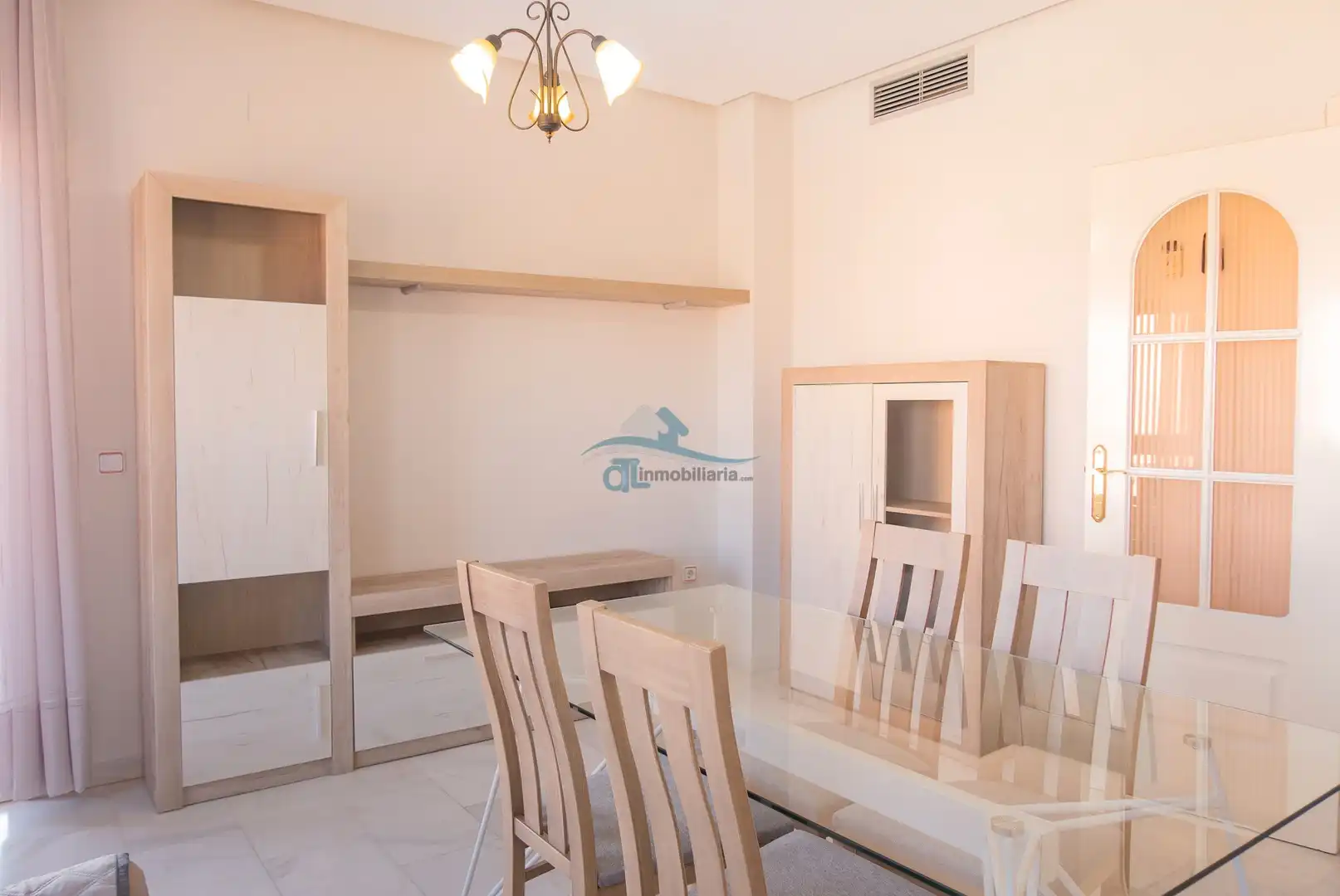 Esszimmer von Wohnung zur Miete in Linares mit Klimaanlage, Möbliert und Ofen