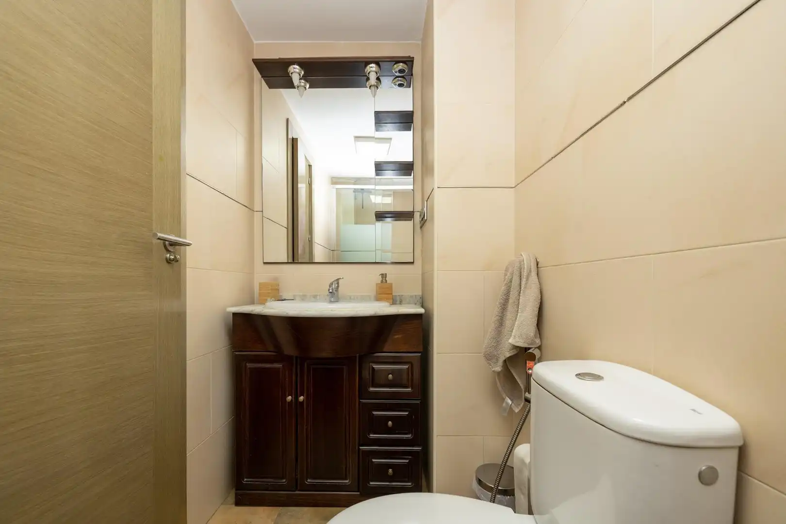 Baño de Piso en venta en Granada con Aire acondicionado y Terraza