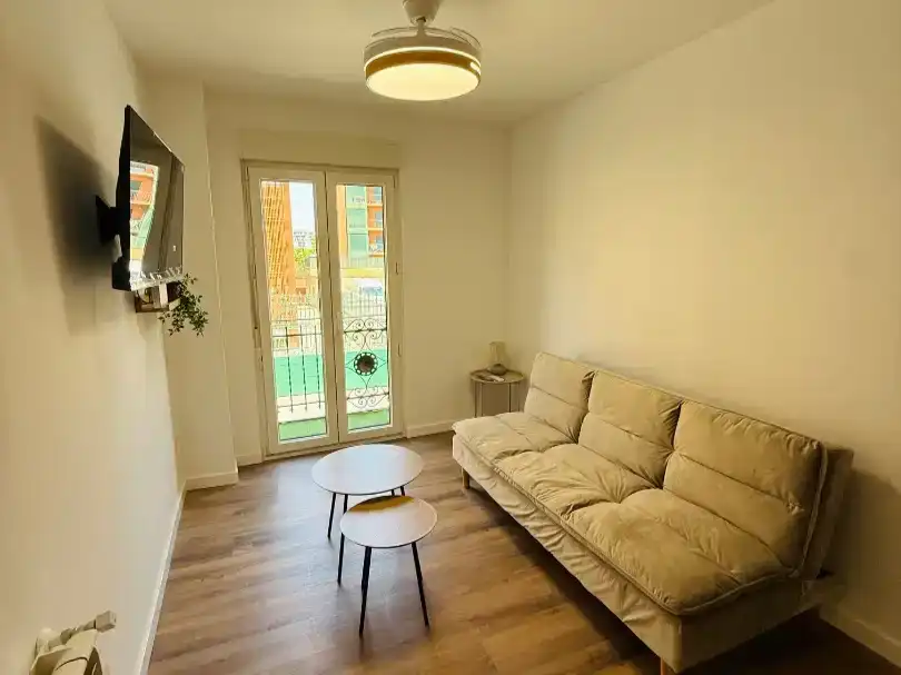 Wohnzimmer von Wohnung zur Miete in Zaragoza mit Parkett, Möbliert und Balkon