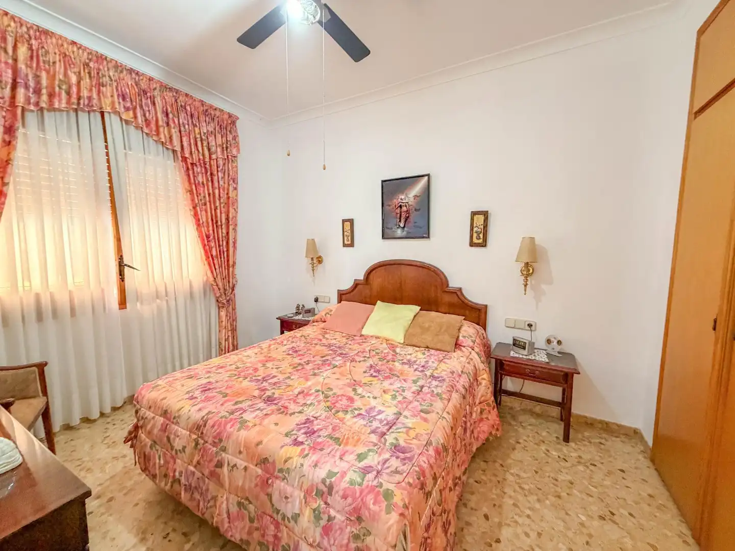 Dormitori de Casa o xalet en venda en Castellví de Rosanes amb Aire condicionat, Calefacció i Jardí privat