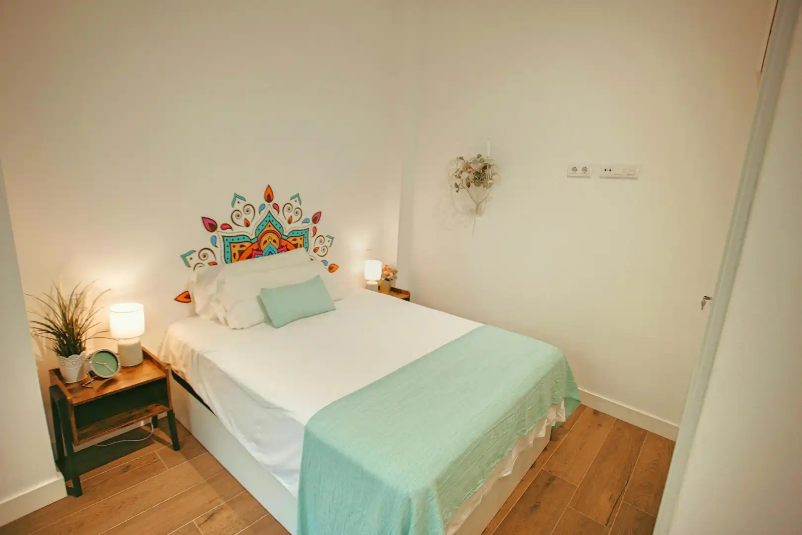Bedroom of Flat for rent in Sevilla  with Air Conditioner, Heating and Private garden