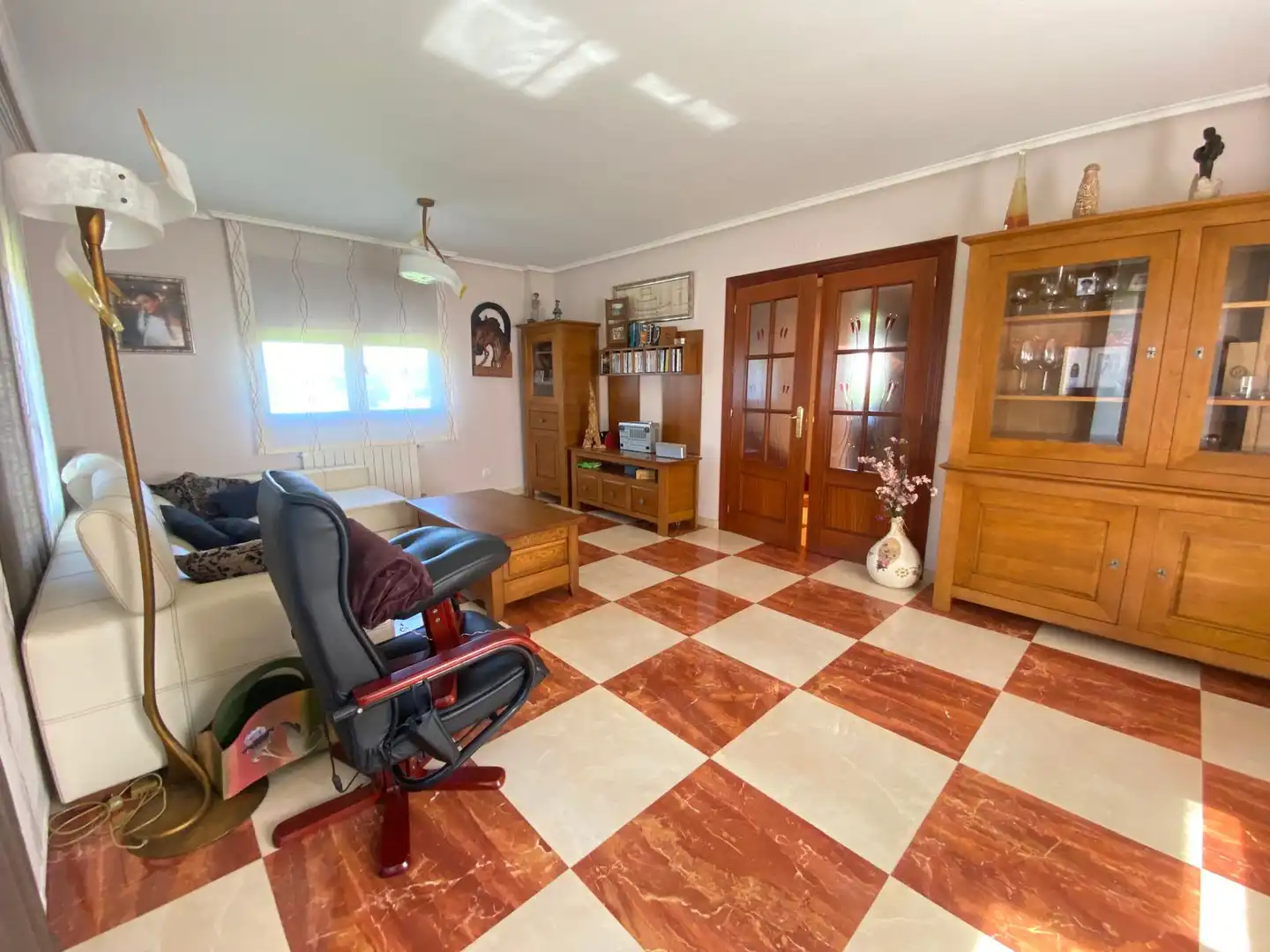 Sala de estar de Casa o chalet en venta en Castro-Urdiales con Calefacción, Jardín privado y Terraza