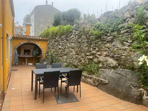 Casa con terraza en venta en Rúa Oliva, imagen 2