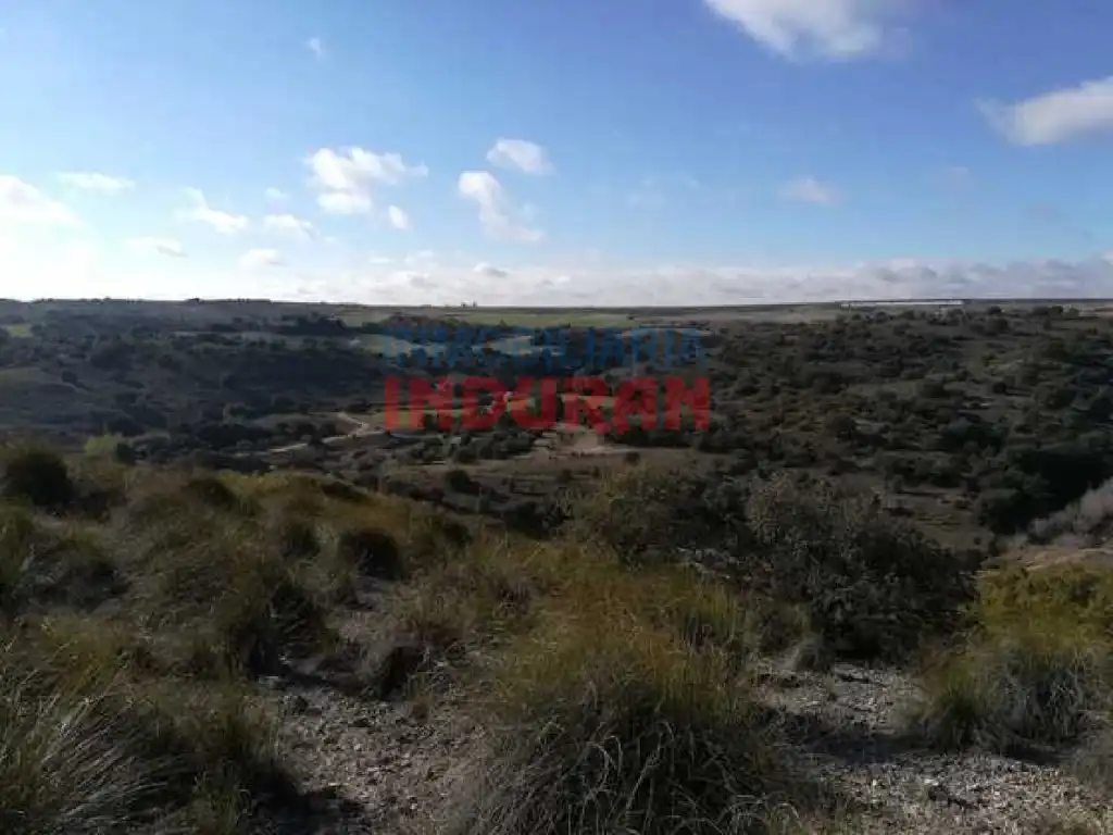Finca rústica en venta en Villarrubia de Santiago