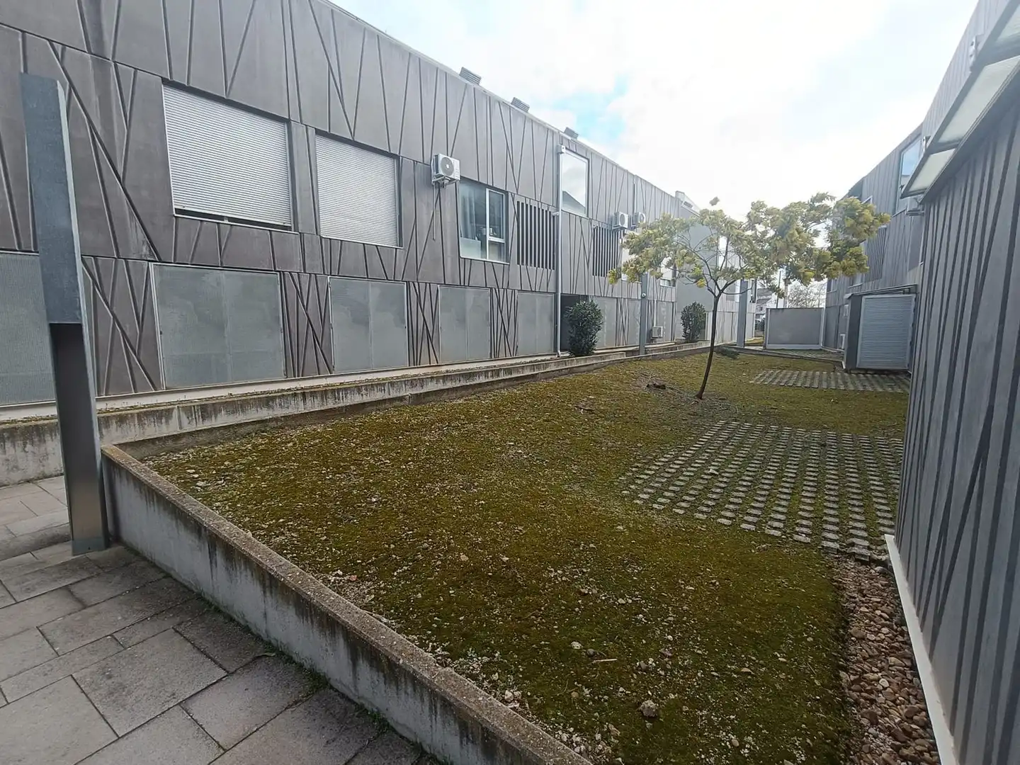 Exterior view of Flat for sale in Ciudad Real  with Air Conditioner, Heating and Terrace