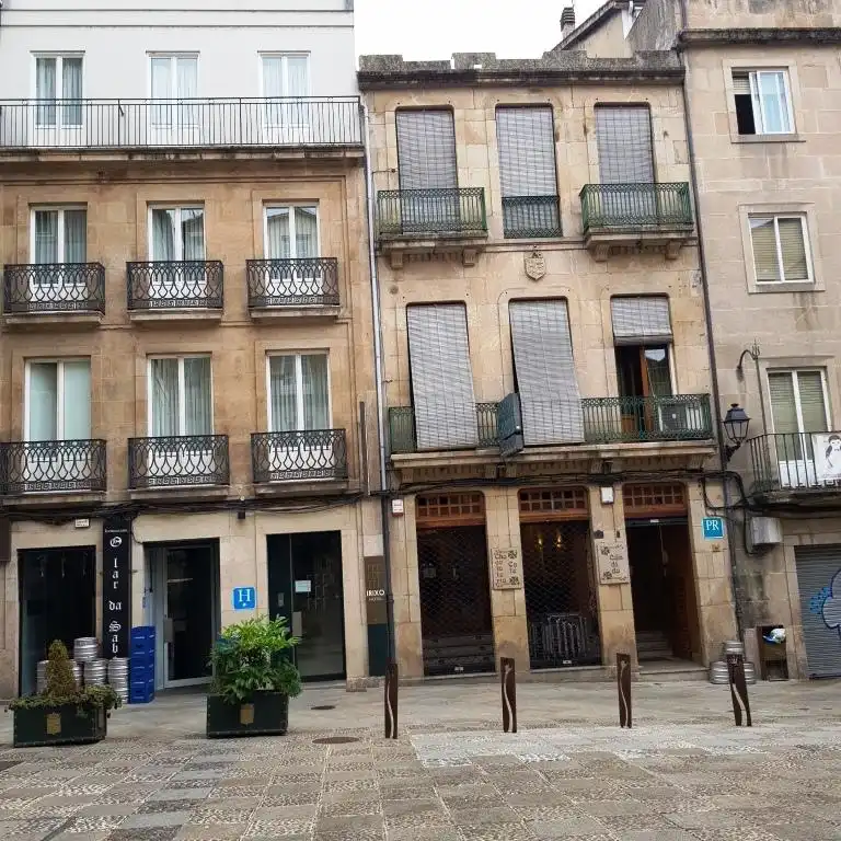 Exterior view of Flat for share in Casco Viejo