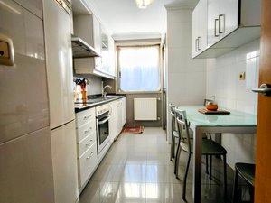 Photo 3 of Flat to rent in Praza Do Areeiros, 6, Perillo, Oleiros