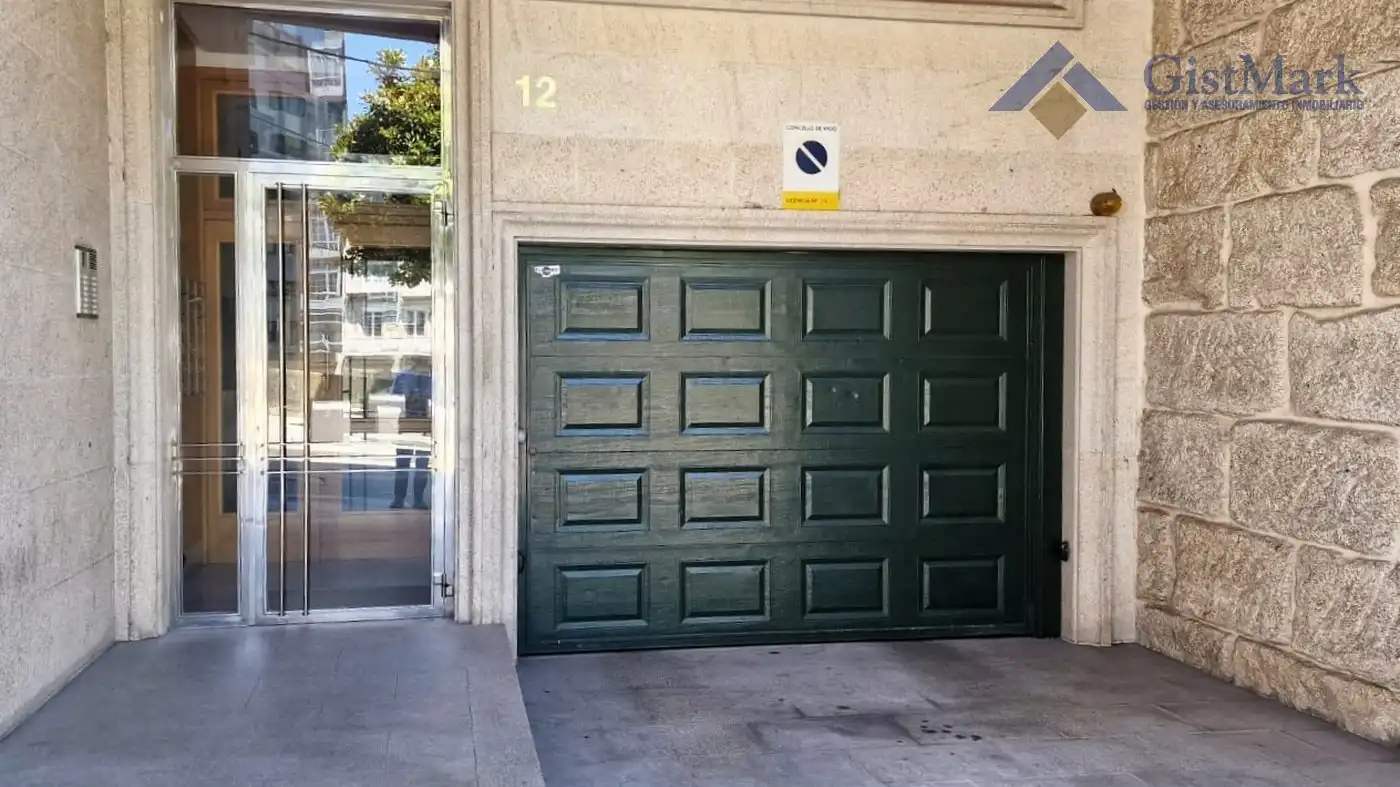 Parking de Ático en venta en Vigo  con Aire acondicionado, Calefacción y Parquet