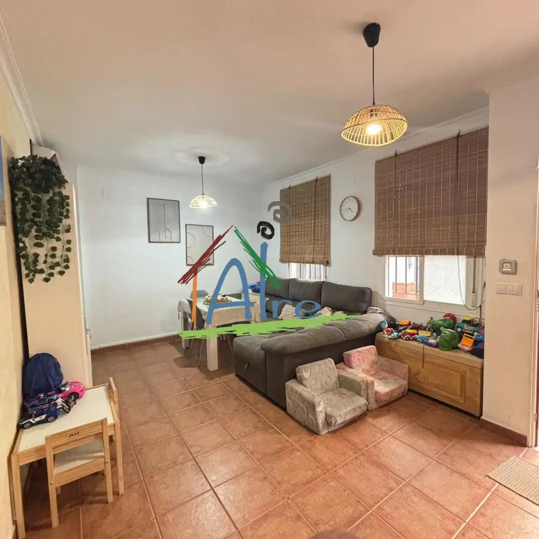 Maison mitoyenne à vendre à Almonte ciudad